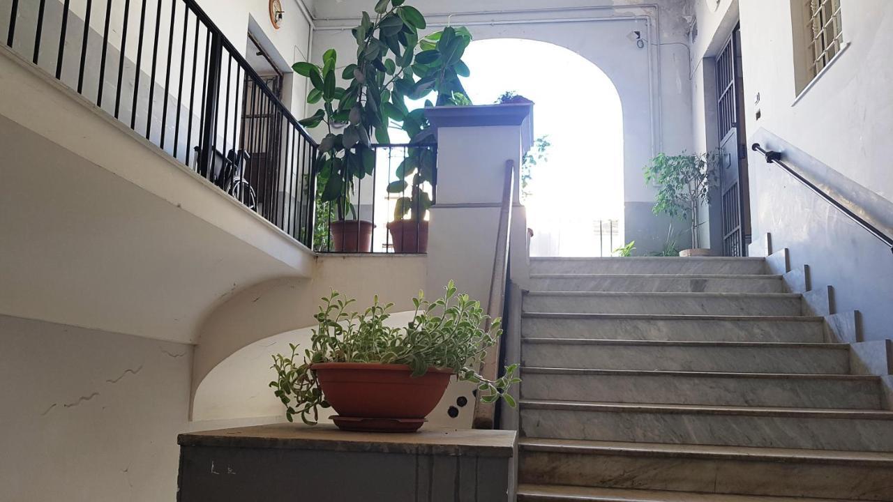 Metro Duomo B&B Νάπολη Εξωτερικό φωτογραφία